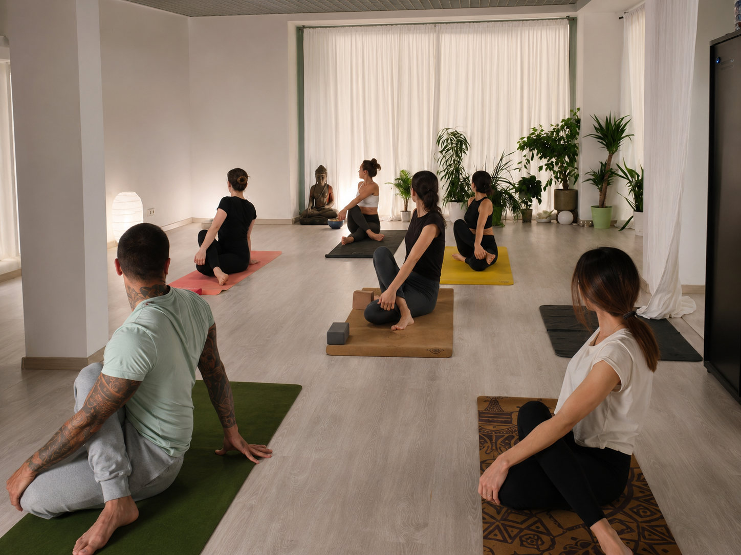 Pratica di Hatha Yoga ad Albano Laziale